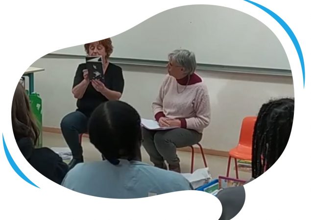 Comment lire une histoire aux tous petits